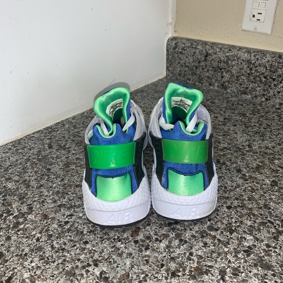 Nike Air Huarache - Picture 4 of 6